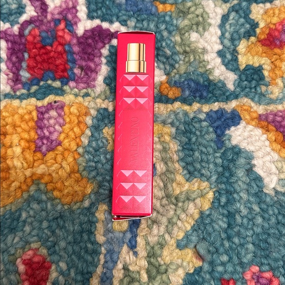 Valentino Voce Viva Red NEW Tavel Spray - Picture 2 of 2